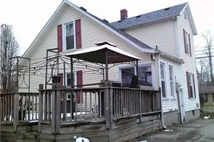 115 N Wolf Creek St, Brookville, OH 45309 - Photo 2