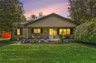 1261 Wallaby Dr, Beavercreek, OH 45432 - Photo 2