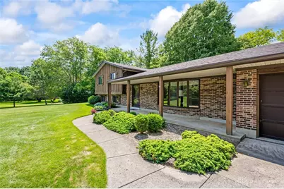4926 Phillipsburg Union Road, Clayton, OH 45322 - Photo 2