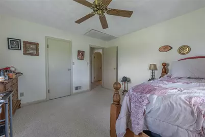 7673 Brookville Phillipsburg Road, Clay Twp, OH 45309 - Photo 16