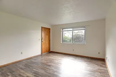 2724 Enterprise #C, Dayton, OH 45420 - Photo 6