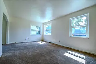 2833 Crescent Blvd, Kettering, OH 45429 - Photo 8