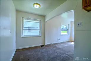 2833 Crescent Blvd, Kettering, OH 45429 - Photo 12