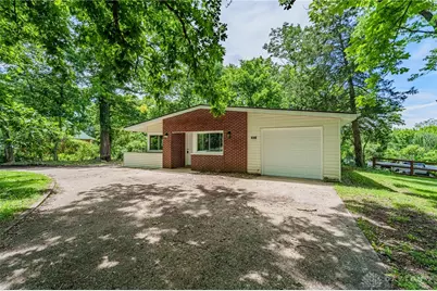 927 Oakland Drive, Beavercreek Twp, OH 45434 - Photo 2