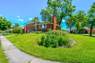3836 Benfield Dr, Kettering, OH 45429 - Photo 4
