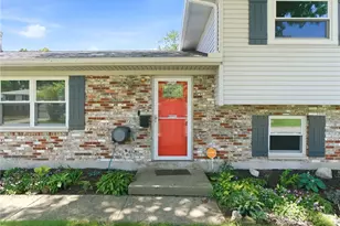 2632 Meadow Park Dr, Kettering, OH 45440 - Photo 2