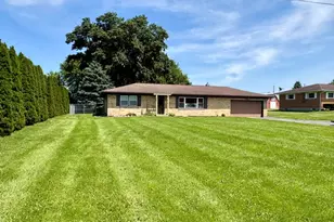 2648 S Burnett Rd, Springfield, OH 45505 - Photo 2