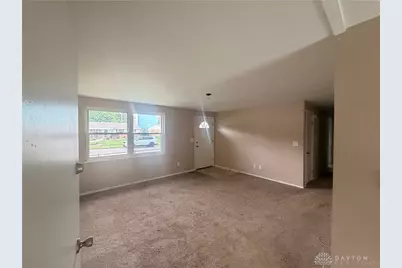 6460 Stonehurst Drive, Huber Heights, OH 45424 - Photo 6