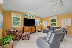 846 New England Ave, Centerville, OH 45429 - Photo 16