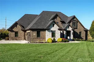 2442 Berkeley Ct, Clearcreek Twp, OH 45036 - Photo 4