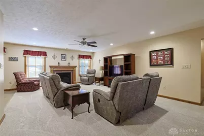 304 Chinkapin Circle, Englewood, OH 45315 - Photo 8
