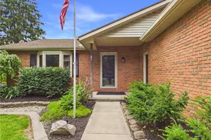 21 Dorchester Dr, Clayton, OH 45415 - Photo 8