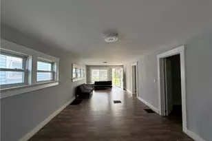 432 Shoop Ave, Dayton, OH 45417 - Photo 2