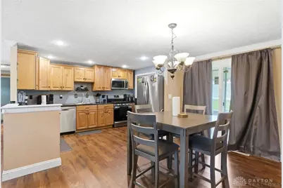 5713 Hubbard Court, Huber Heights, OH 45424 - Photo 10