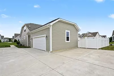 5004 Pepperwell Circle, Sugarcreek Twp, OH 45440 - Photo 36
