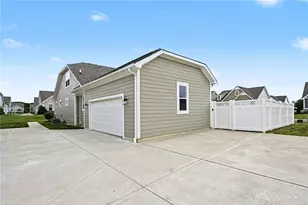 5004 Pepperwell Cir, Sugarcreek Twp, OH 45440 - Photo 36