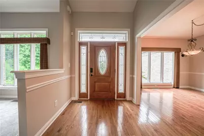 9922 Arn Drive, Washington Twp, OH 45458 - Photo 4