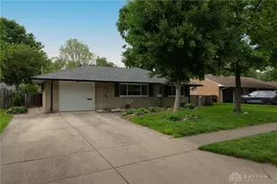 3689 Elmira Dr, Kettering, OH 45439 - Photo 2