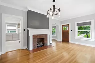 241 Orchard Dr, Oakwood, OH 45419 - Photo 8