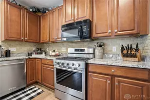 9415 Oak Brook Dr, Clearcreek Twp, OH 45458 - Photo 10