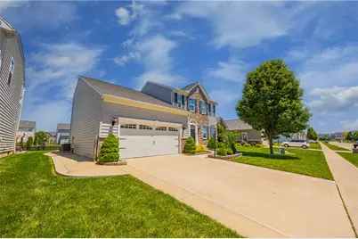 7122 Bluestream Drive, Tipp City, OH 45371 - Photo 4