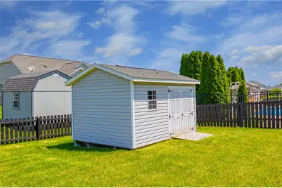 7122 Bluestream Drive, Tipp City, OH 45371 - Photo 56