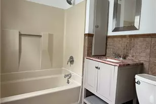 80 E Maplewood Ave, Dayton, OH 45405 - Photo 20