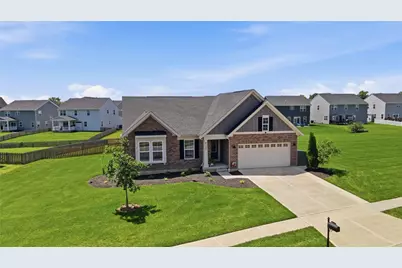 9133 Lakeside Street, Tipp City, OH 45371 - Photo 2