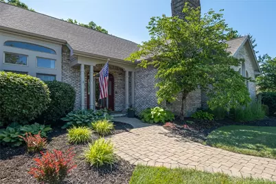 572 Towncrest Drive, Beavercreek, OH 45434 - Photo 2