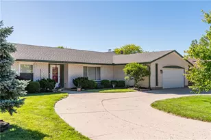 306 Scott Dr, Englewood, OH 45322 - Photo 4