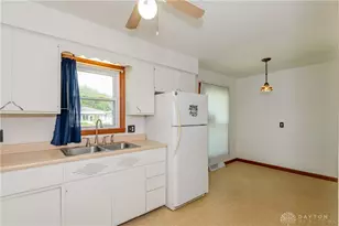 810 Meadow Ln, Troy, OH 45373 - Photo 8