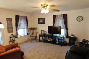 700 Walnut St, Lewisburg, OH 45338 - Photo 6