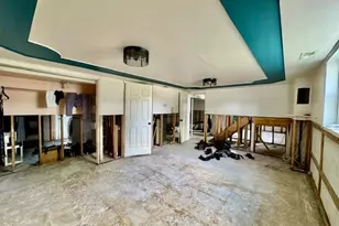 7232 Cosner Dr, Huber Heights, OH 45424 - Photo 18