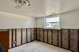 7232 Cosner Dr, Huber Heights, OH 45424 - Photo 30