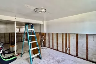 7232 Cosner Dr, Huber Heights, OH 45424 - Photo 28