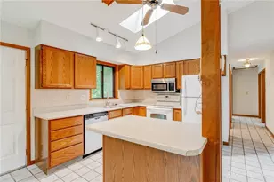 955 S High St, Yellow Springs Vlg, OH 45387 - Photo 6