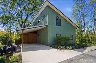 641 Thistle Creek Ln, Yellow Springs Vlg, OH 45387 - Photo 2