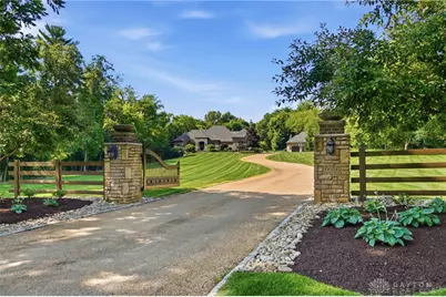 6651 Possum Run Road, Sugarcreek Twp, OH 45440 - Photo 6