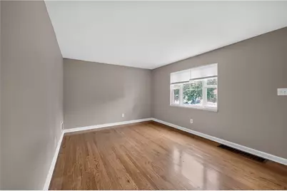 4022 Foxboro Drive, Dayton, OH 45416 - Photo 6