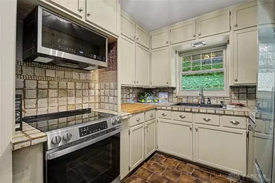 450 Thornhill Road, Oakwood, OH 45419 - Photo 22