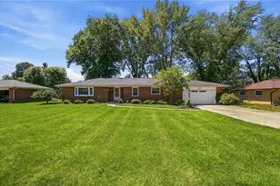 4179 W Franklin St, Bellbrook, OH 45305 - Photo 2