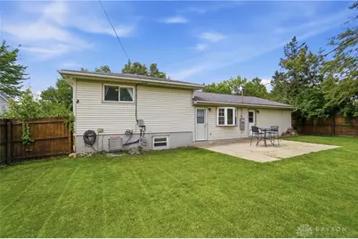 245 Grantwood Drive, West Carrollton, OH 45449 - Photo 24