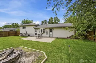 245 Grantwood Dr, West Carrollton, OH 45449 - Photo 22