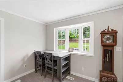 245 Grantwood Drive, West Carrollton, OH 45449 - Photo 8