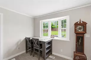245 Grantwood Dr, West Carrollton, OH 45449 - Photo 8