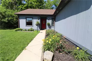 7634 Morning Mist Cir, Trotwood, OH 45426 - Photo 4