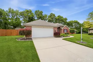 9638 Colchester Ct, Clearcreek Twp, OH 45458 - Photo 4