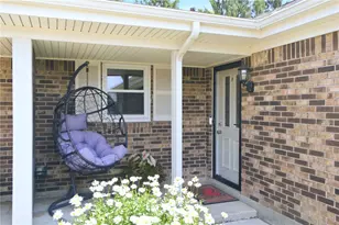 1170 E Cymar, Beavercreek, OH 45434 - Photo 2