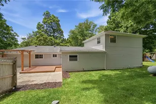 1684 Pierce Dr, Beavercreek, OH 45432 - Photo 32