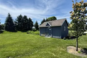 738 Governors Rd, Troy, OH 45373 - Photo 4